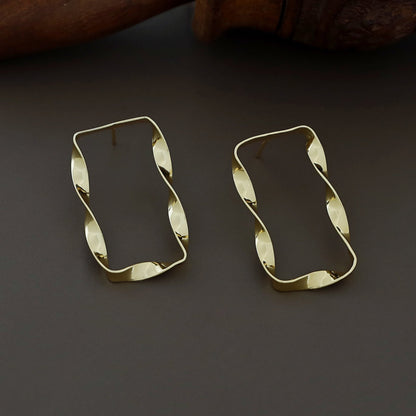 Golden Twisted Rectangle Earring